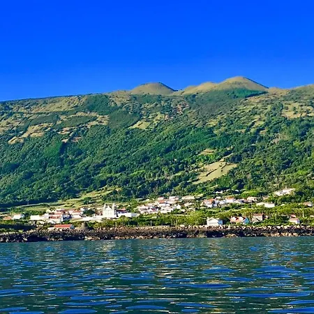 Adega Da Prainha * Prainha (Sao Roque do Pico)