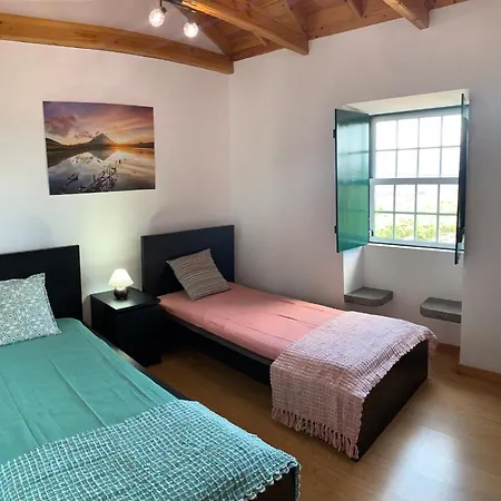 Adega Da Prainha * Prainha (Sao Roque do Pico)